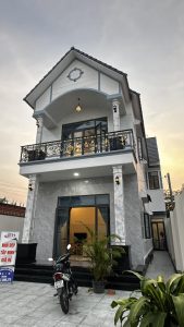 BÀN GIAO MẪU NHÀ MÁI THÁI 